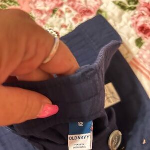 Old Navy pants in navy blue!! Size 12